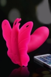Stimulateur papillon connecté Lydia - rose Stimulateur papillon connecté Lydia - rose